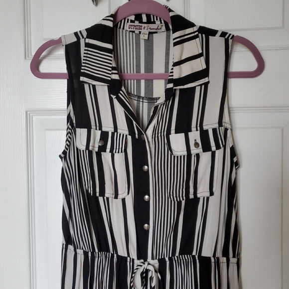 SOLD MERC - Picture 3 of 10